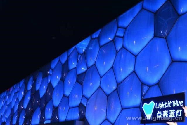 蓝色灯 1586225314128880.jpeg