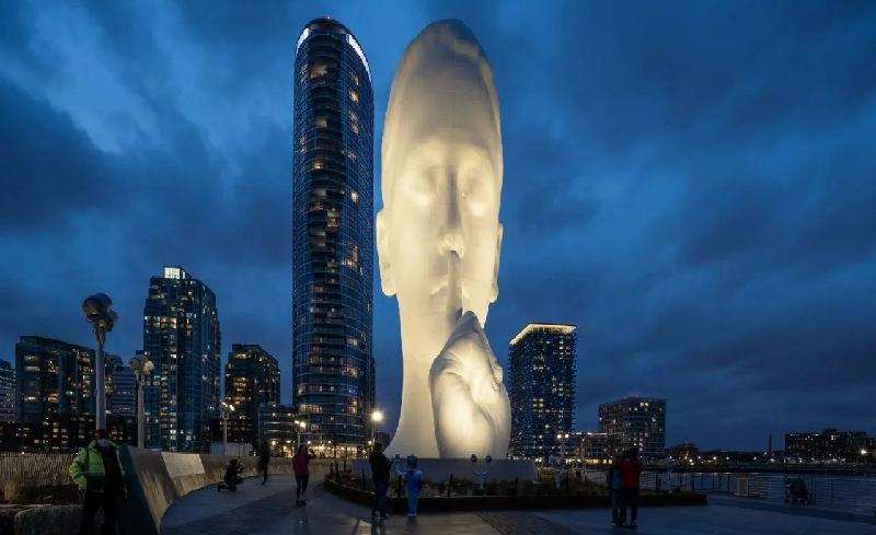 美国纽约Water's Soul巨型雕塑灯光设计